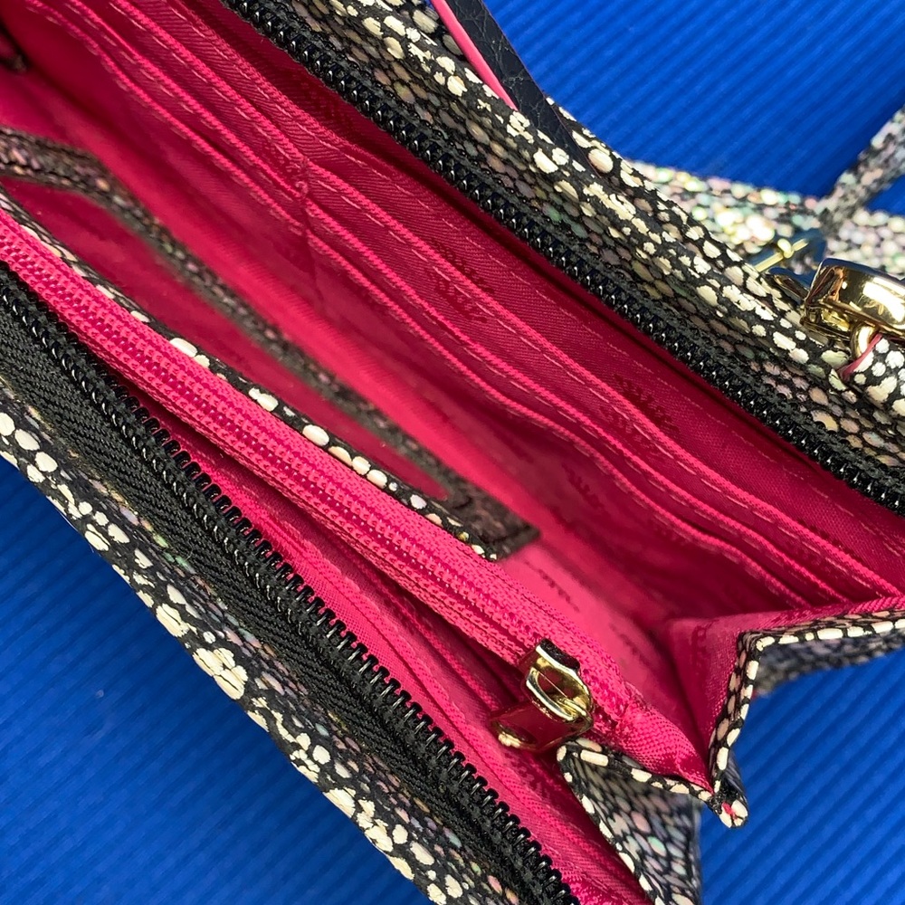 Juicy Couture Wallet Purse - Picture 6 of 6